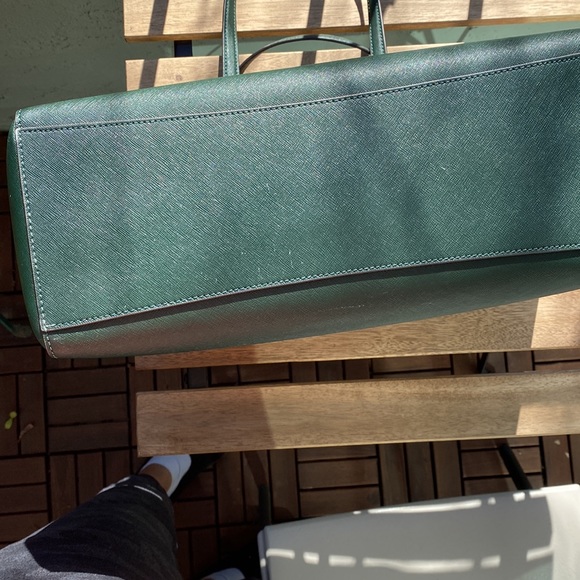 Tory Burch Large Saffiano Leather Tote in Pine Green - Picture 6 of 7